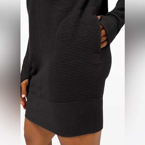 183. Lululemon Call for Cozy Dress size 6 in black - Picture 3 of 10